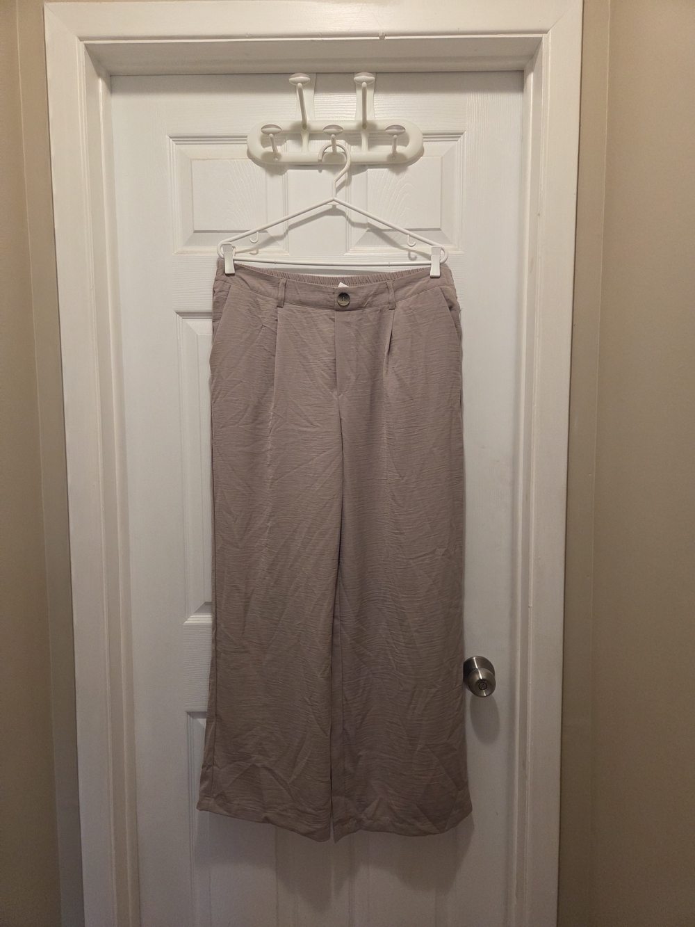 Suzy Shier Wide-Leg Pants in Taupe
